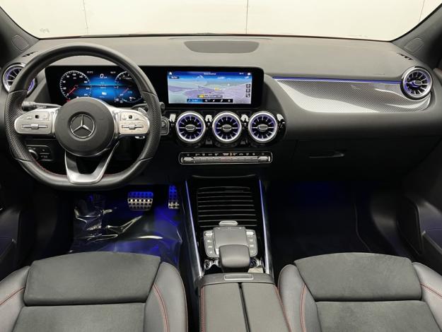 MERCEDES-BENZ GLA 250 e AMG Line  
