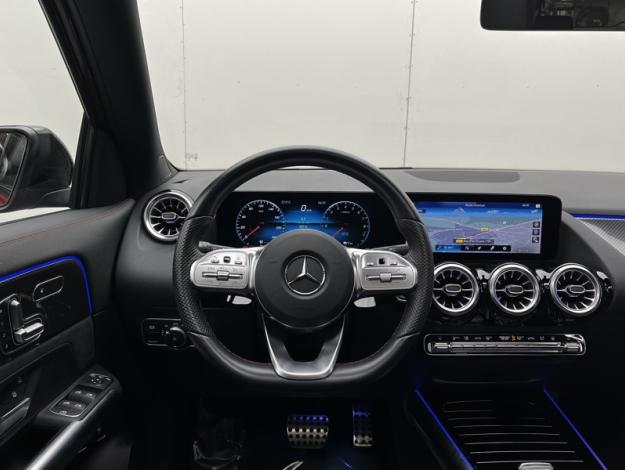 MERCEDES-BENZ GLA 250 e AMG Line  