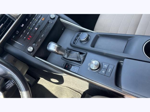 LEXUS IS IS 300h Pack Business  
