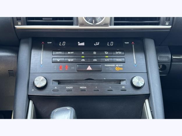 LEXUS IS IS 300h Pack Business  