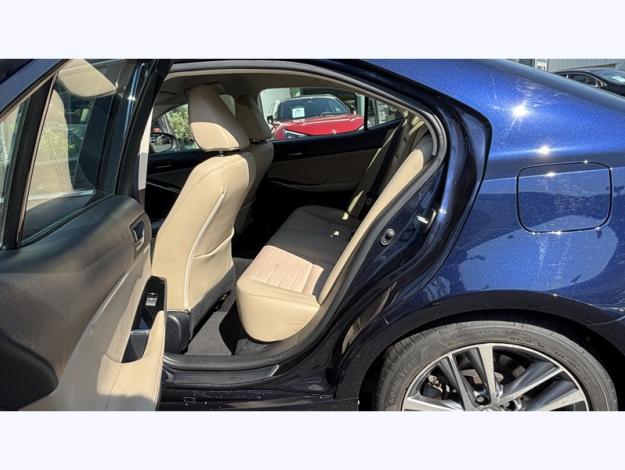 LEXUS IS IS 300h Pack Business  