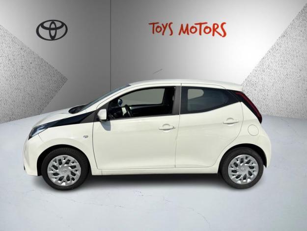 TOYOTA Aygo 1.0 VVT-i x-play  