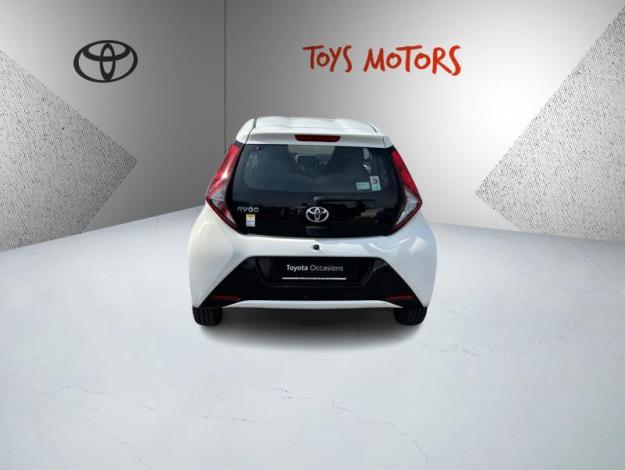 TOYOTA Aygo 1.0 VVT-i x-play  