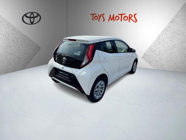 TOYOTA Aygo 1.0 VVT-i x-play  