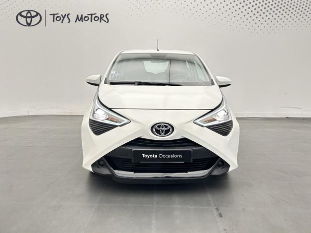 TOYOTA Aygo 1.0 VVT-i x-play  