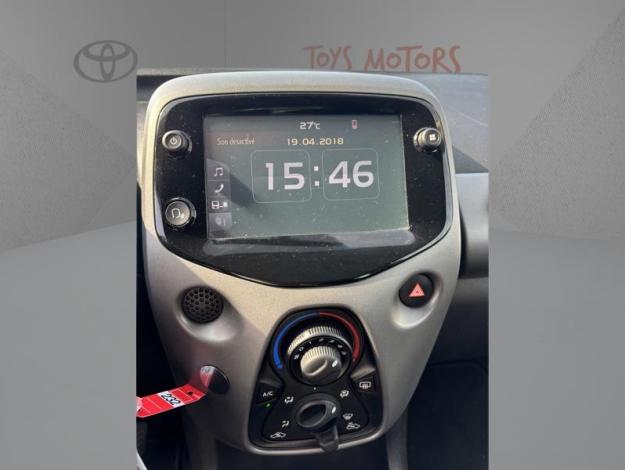 TOYOTA Aygo 1.0 VVT-i x-play  