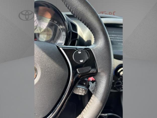 TOYOTA Aygo 1.0 VVT-i x-play  