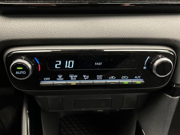 TOYOTA Yaris Hybride 116h Design  
