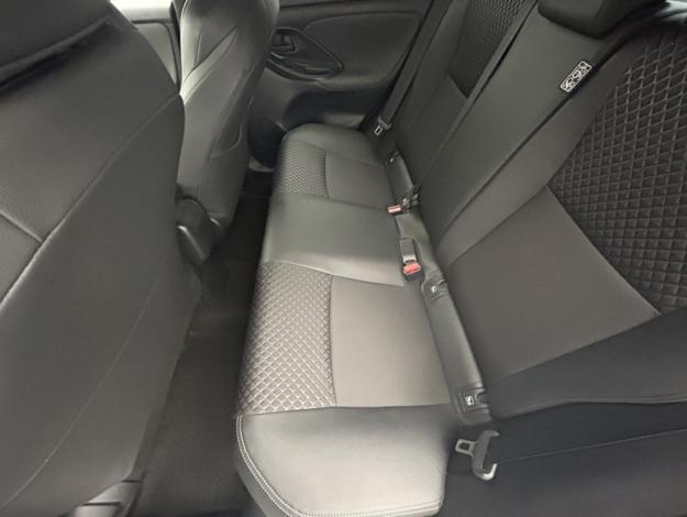 TOYOTA Yaris  116h Collection  