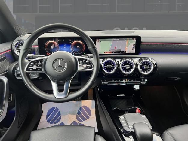 MERCEDES-BENZ CLA 180 Coupé Progressive  