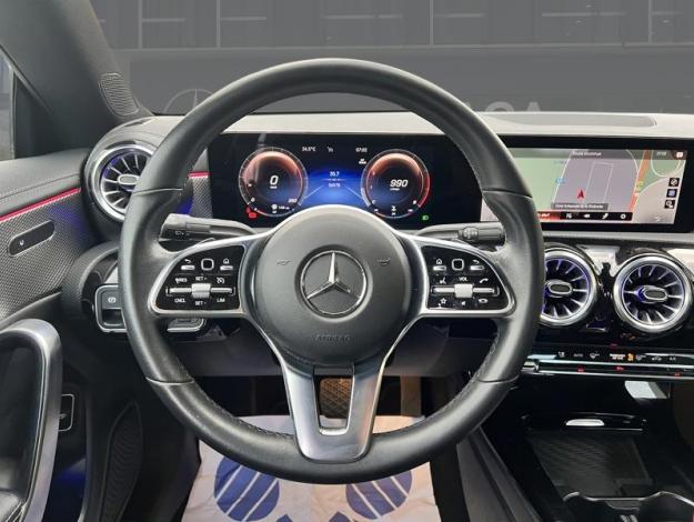 MERCEDES-BENZ CLA 180 Coupé Progressive  
