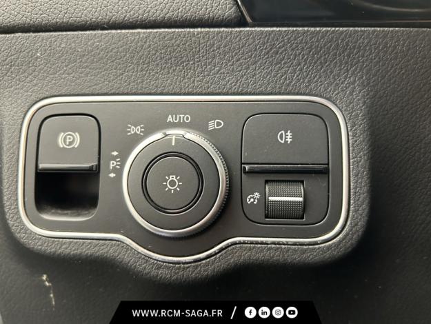 MERCEDES-BENZ GLA 200 d AMG Line  