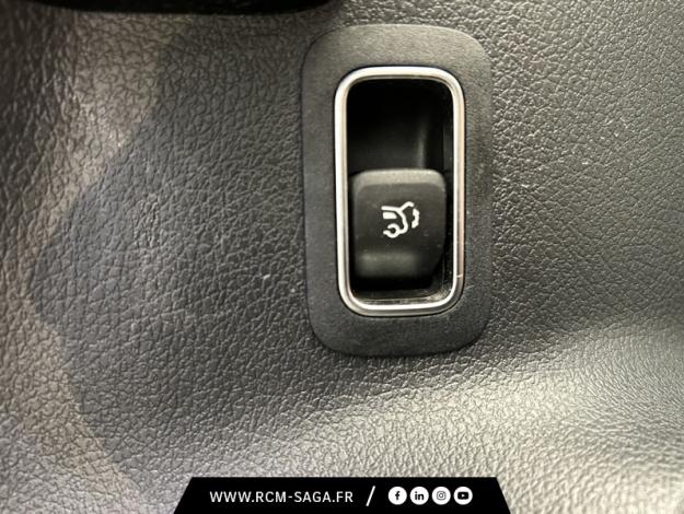 MERCEDES-BENZ GLA 200 d AMG Line  