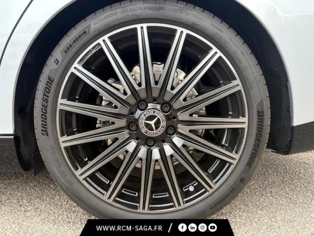 MERCEDES-BENZ CLA Shooting Brake 200 AMG Line   CLA Shooting Brake 200 AMG Line
