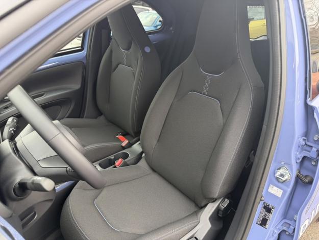 TOYOTA Aygo X Hybride 116h Graphic Zen Radar  AYGO X 116H GRAPHIC ZENRADAR MC26