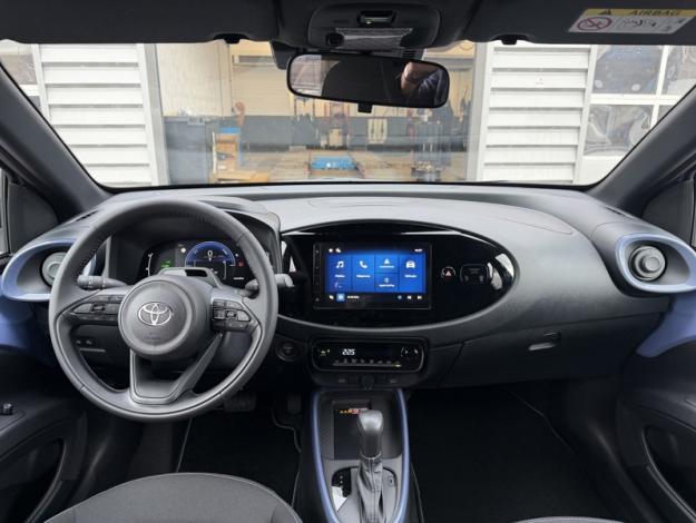 TOYOTA Aygo X Hybride 116h Graphic Zen Radar  AYGO X 116H GRAPHIC ZENRADAR MC26