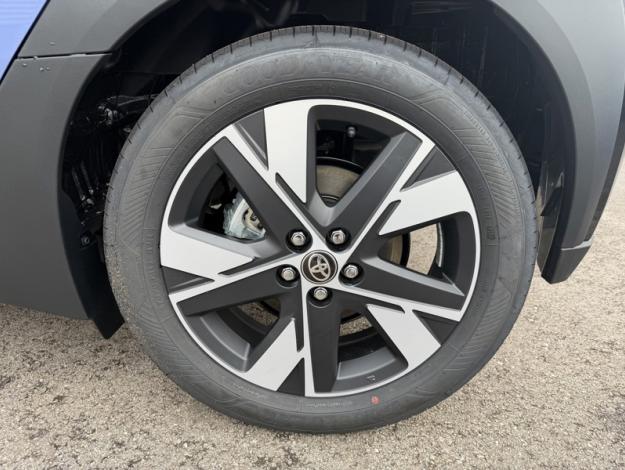 TOYOTA Aygo X Hybride 116h Graphic Zen Radar  AYGO X 116H GRAPHIC ZENRADAR MC26