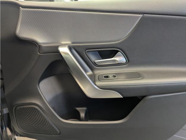MERCEDES-BENZ Classe A 180 d Progressive Line  