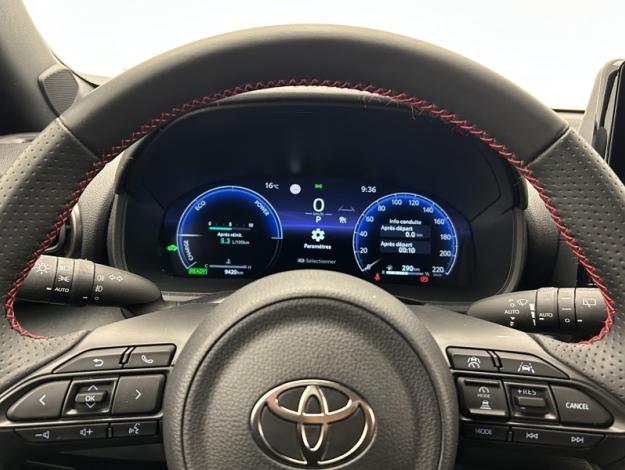 TOYOTA Yaris Cross 1.5 130H GR SPORT   