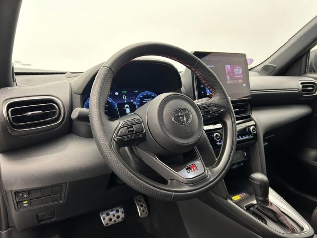 TOYOTA Yaris Cross 1.5 130H GR SPORT   