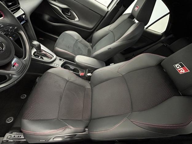 TOYOTA Yaris Cross 1.5 130H GR SPORT   
