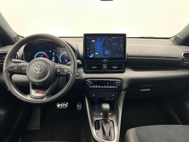 TOYOTA Yaris 130h GR SPORT  