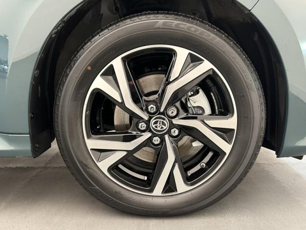 TOYOTA Yaris 116h Design  