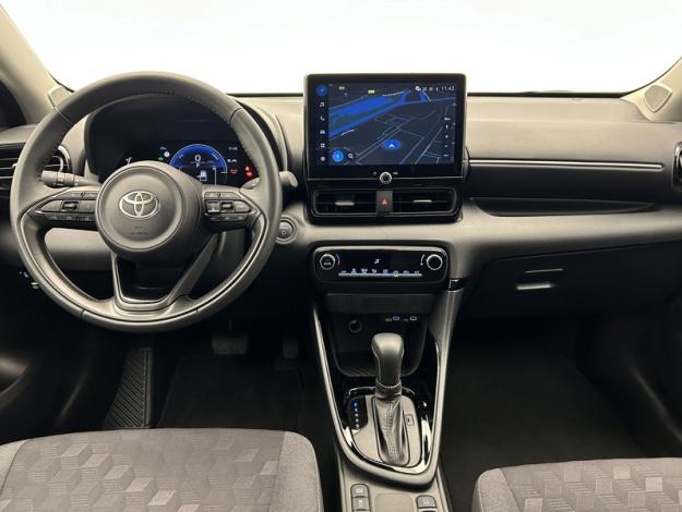 TOYOTA Yaris 116h Design  
