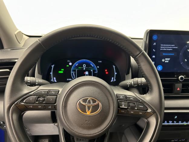 TOYOTA Yaris 116h Design  