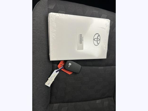 TOYOTA Yaris 116h Design  