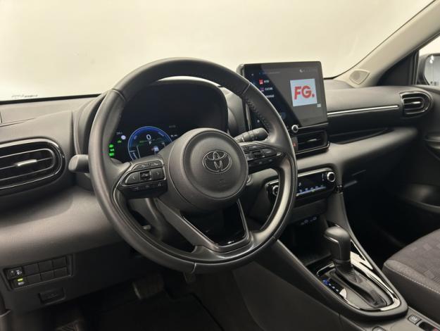 TOYOTA Yaris 116h Design  PACK CONFORT