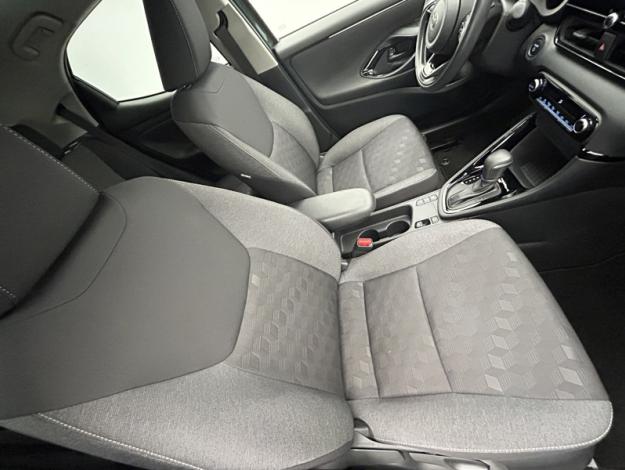 TOYOTA Yaris 116h Design  PACK CONFORT