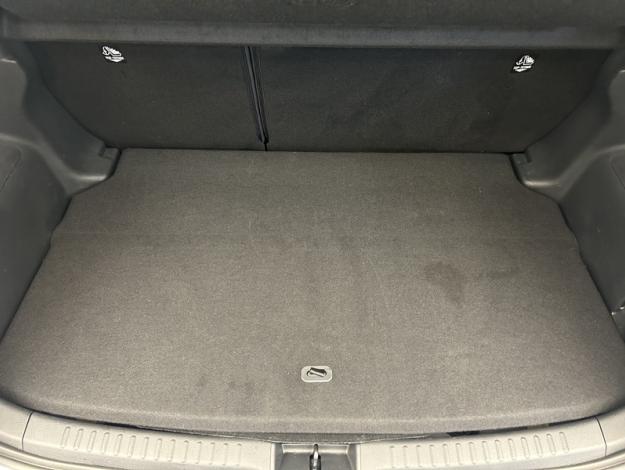 TOYOTA Yaris 116h Dynamic  