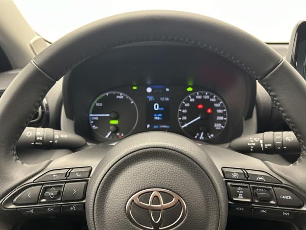 TOYOTA Yaris 116h Dynamic  