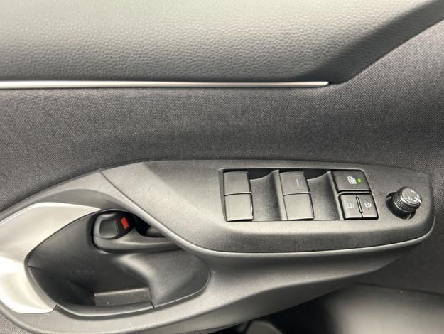 TOYOTA Yaris 116h Dynamic  