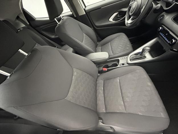 TOYOTA Yaris 116h Dynamic  
