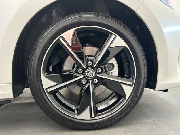 TOYOTA Yaris 130h Collection  