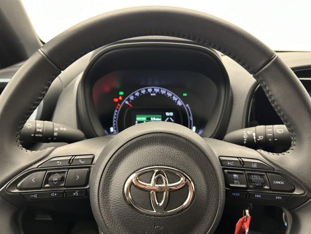 TOYOTA Aygo X 1.0 VVT-i 72 Design  
