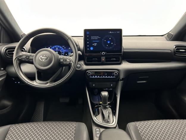 TOYOTA Yaris 130h Collection  