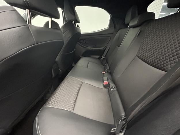 TOYOTA Yaris 130h Collection  