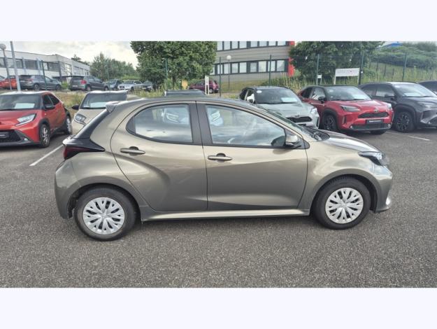 TOYOTA Yaris 70 VVT-i Dynamic  