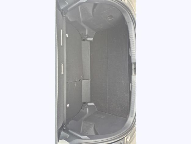 TOYOTA Yaris 70 VVT-i Dynamic  