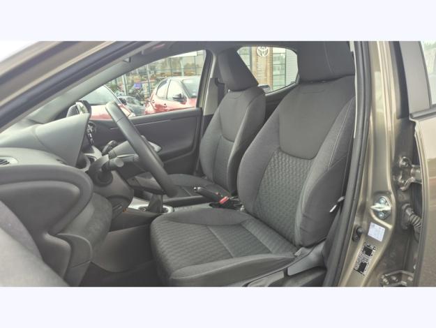 TOYOTA Yaris 70 VVT-i Dynamic  