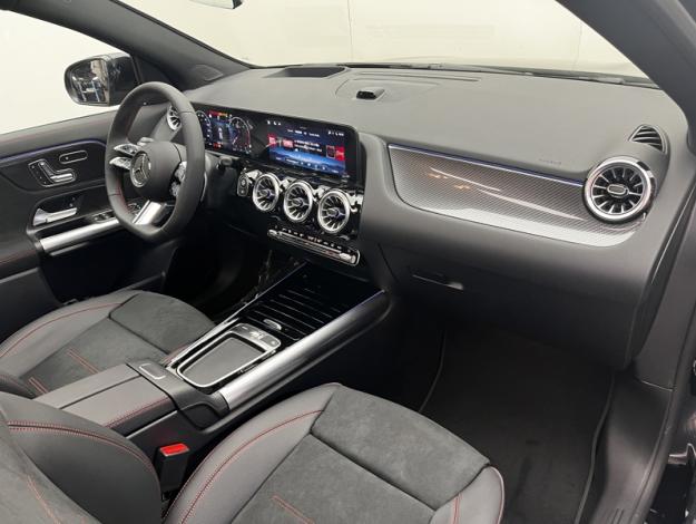 MERCEDES-BENZ GLA 200 d AMG Line  GLA 200 d AMG Line