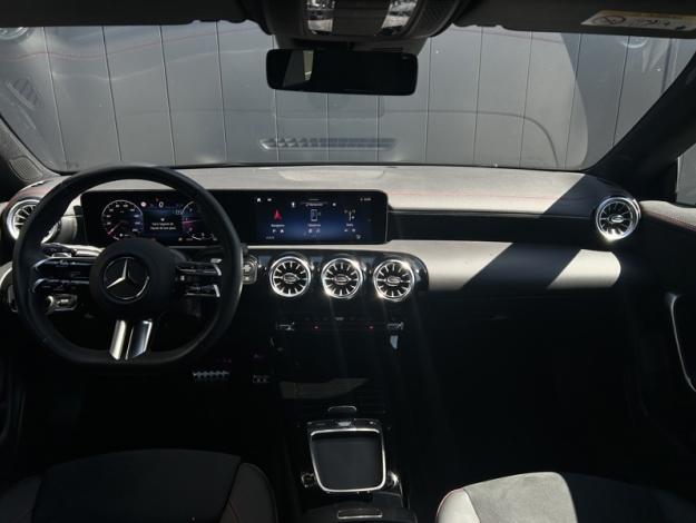 MERCEDES-BENZ CLA Shooting Brake CLA 180 d Shooting Brake AMG Line  