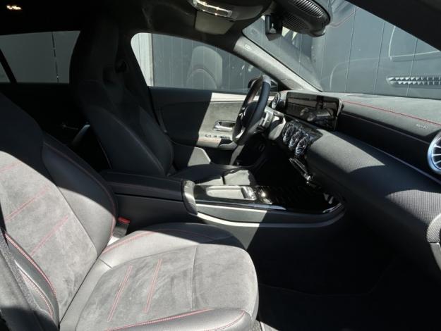 MERCEDES-BENZ CLA Shooting Brake CLA 180 d Shooting Brake AMG Line  