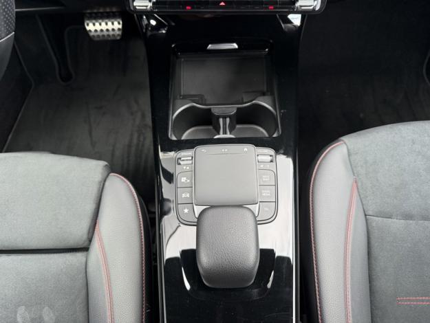 MERCEDES-BENZ Classe A 180 AMG Line  Classe A 180 AMG Line