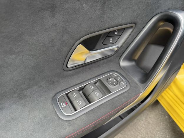 MERCEDES-BENZ Classe A 180 AMG Line  Classe A 180 AMG Line