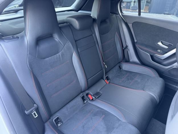 MERCEDES-BENZ Classe A 200 AMG Line  