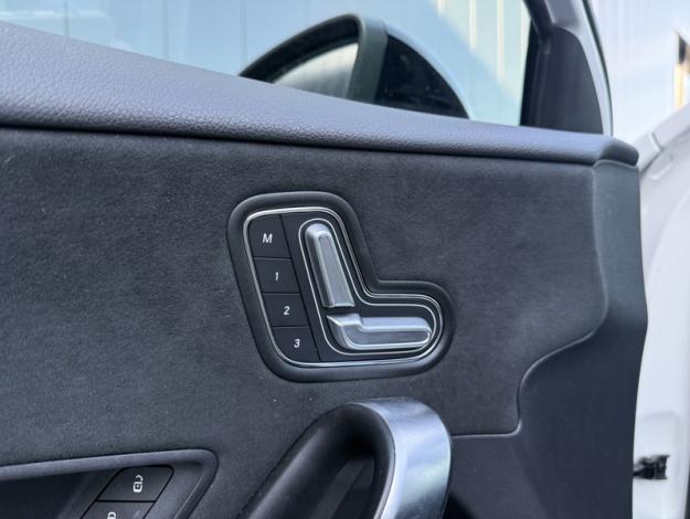 MERCEDES-BENZ Classe A 200 AMG Line  